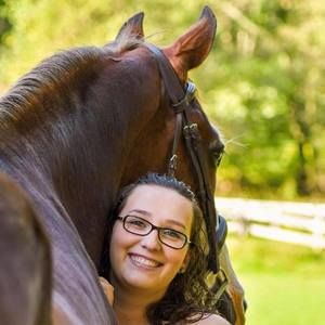 Meet your Posher, Caitlin